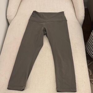 Lululemon Athletica green khaki copped leggings